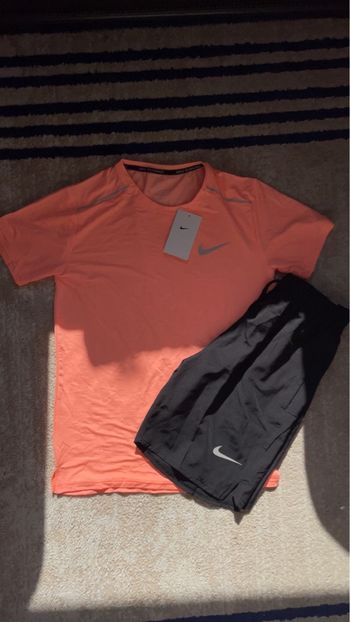 Ensemble Running short et tee shirt Nike Orange 