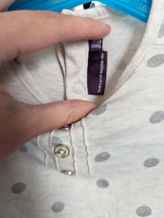 Blouse/tee shirt manches longues - photo numéro 3