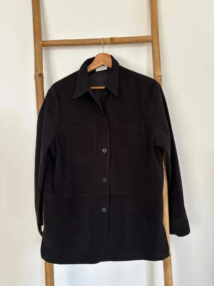 Sur chemise noire en Daim C&A taille 42/XL