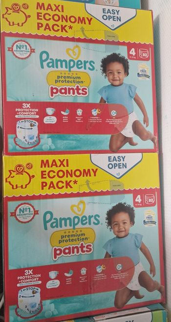 Les couches pampers taille 4