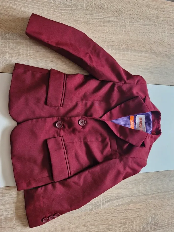Costume bordeaux 4 ans Opos Suit – bon état - photo numéro 4