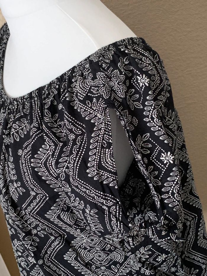 Haut noir motif original C&a t42😺 - photo numéro 7