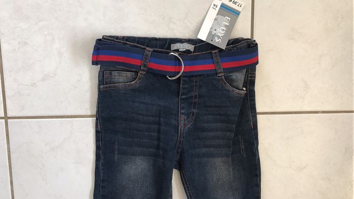 Jean garçon 5 ans Neuf - photo numéro 2