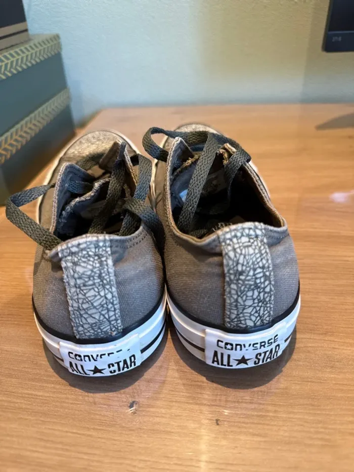 Jolies baskets basses effet craquelé femme - photo numéro 2