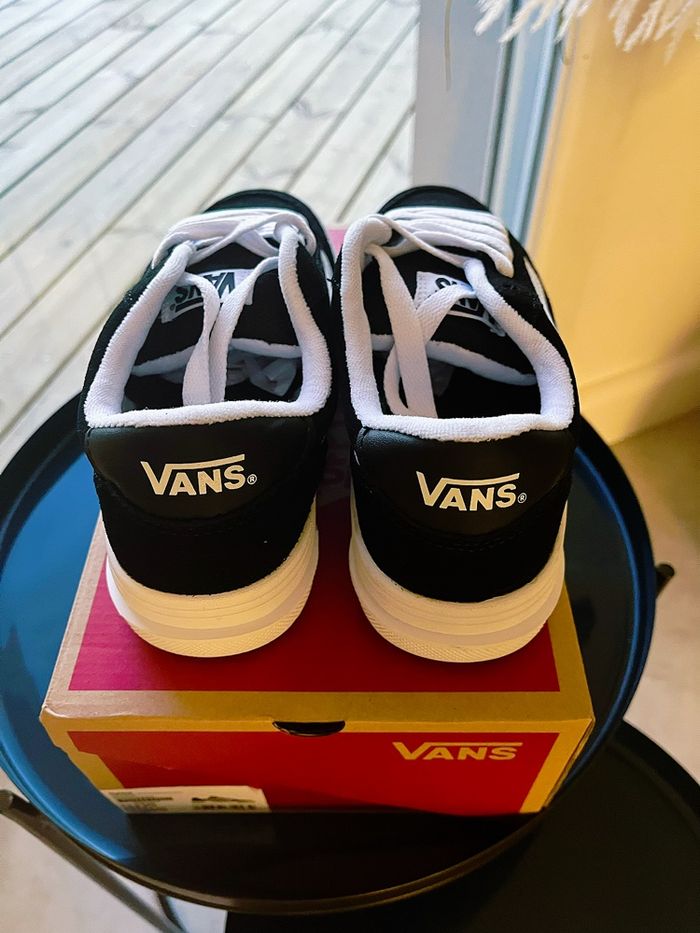 Vans hylane - taille 36.5 - photo numéro 3