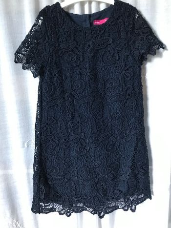 Robe tout en dentelle 5/6 ans Young Dimension