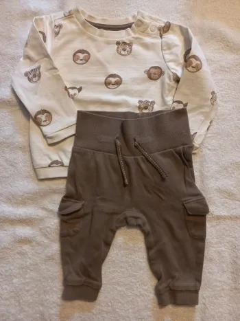 Ensemble pull et pantalon 3-6 mois - 68 cm