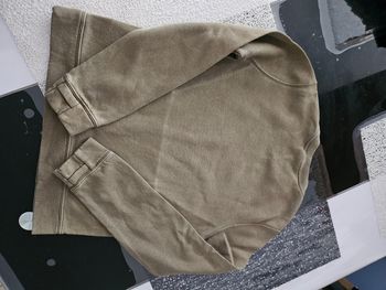 Sweat nike kaki  10 à 12 ans