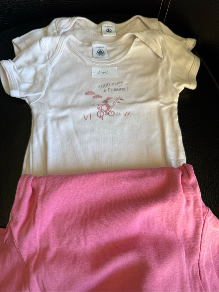 4 bodies  petit bateau 2 ans - photo numéro 4