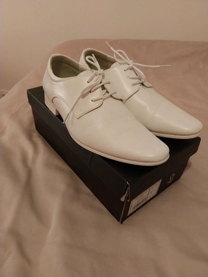 Chaussure / mocassin habille blanche T38 - photo numéro 3