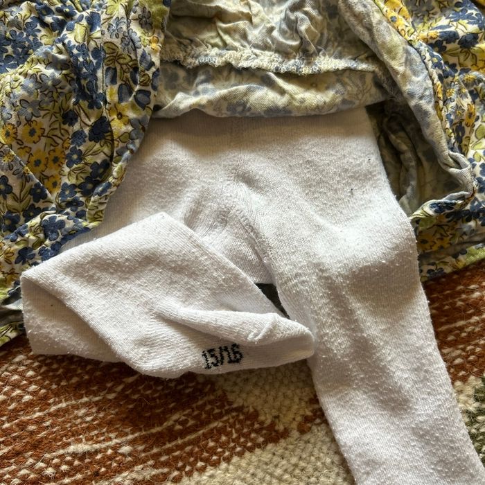 Robe fleurie 1 mois - photo numéro 3