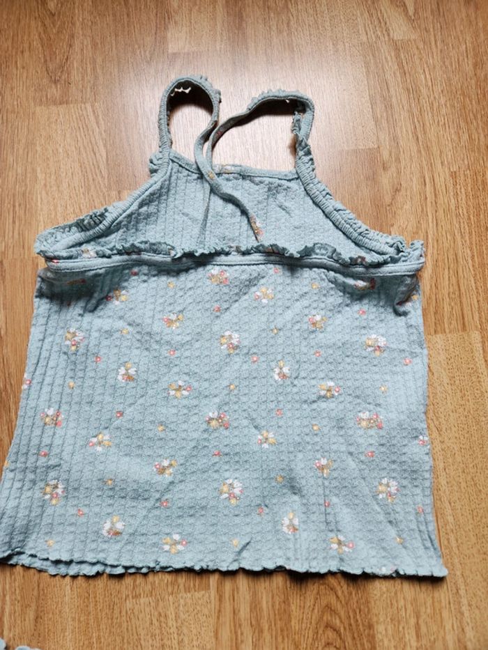 Ensemble top + short bleu fleuri kiabi 10ans - photo numéro 2