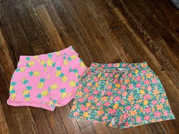 Lot shorts Tao et primark  8 ans