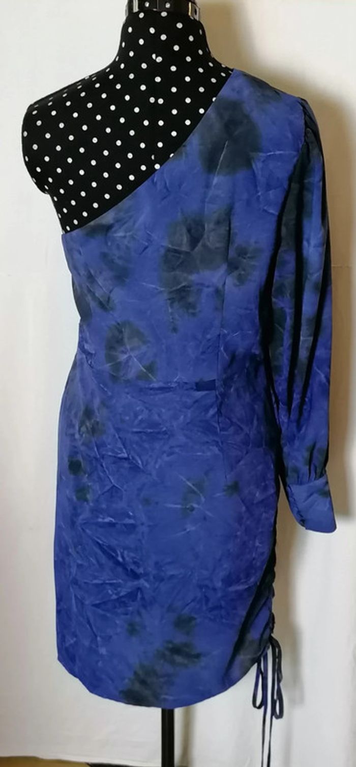Robe à une manche bleu roi et noir taille 42 Missguided - photo numéro 4