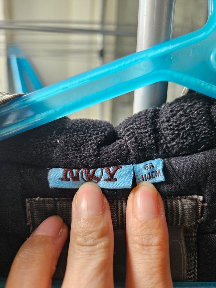 Manteau à capuche 6 ans - photo numéro 3