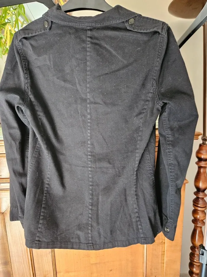 Veste noire - photo numéro 2
