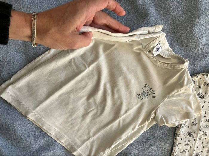 Lot de 3 maillots de corps taille 6 ans - photo numéro 8