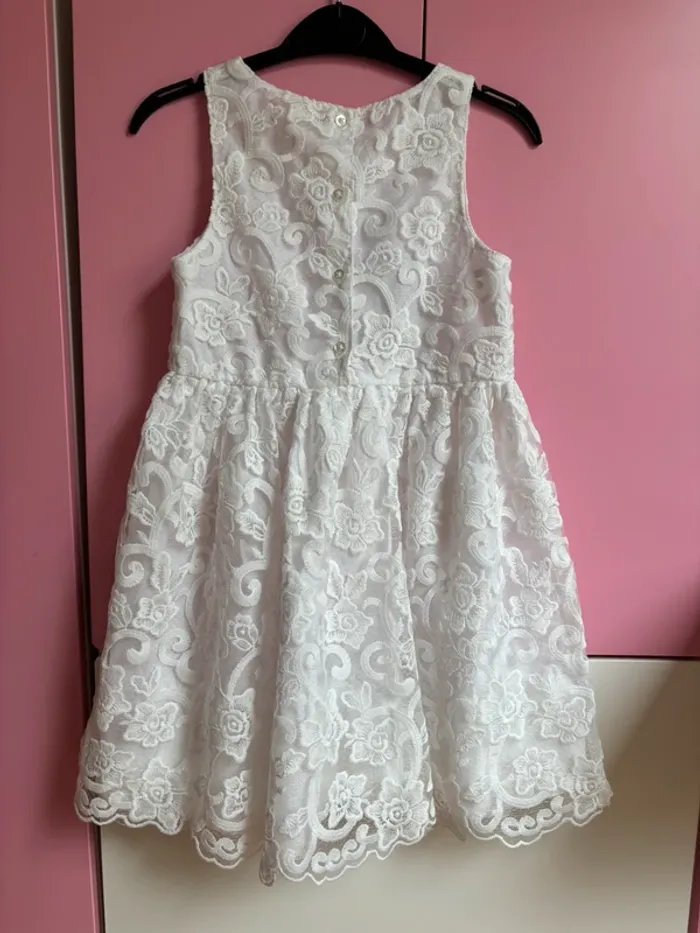 Robe Primark 7/8 ans - photo numéro 3