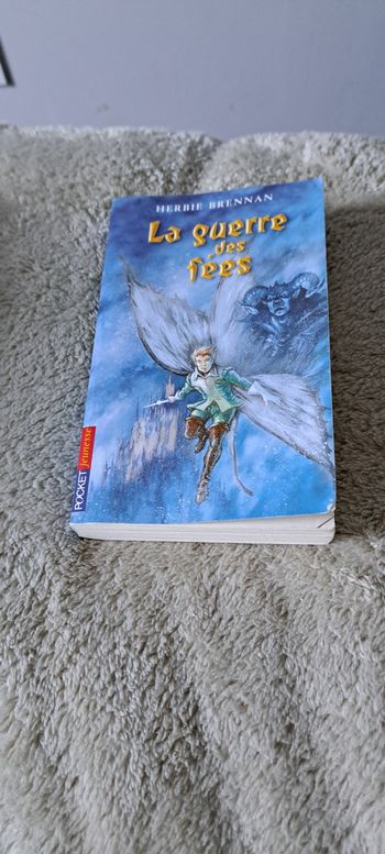 Livre la guerre des fées 