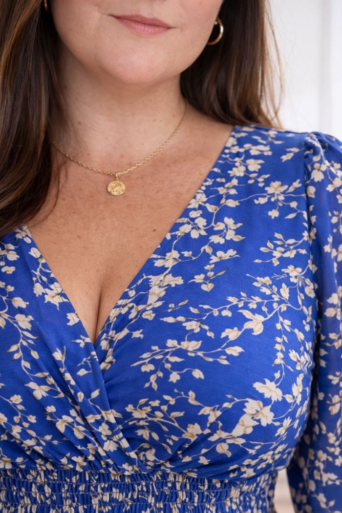 Robe manches longues bleue et blanche Femme taille 54 marque Boohoo 💍 - photo numéro 3