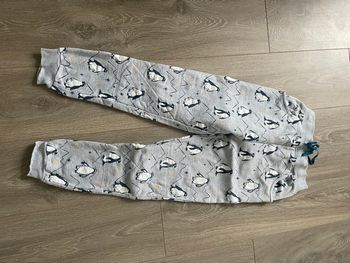 Pantalon Printed Snug Joggers modèle Penguin de la marque Frugi taille 9/10 ans  Porté 2/3 fois