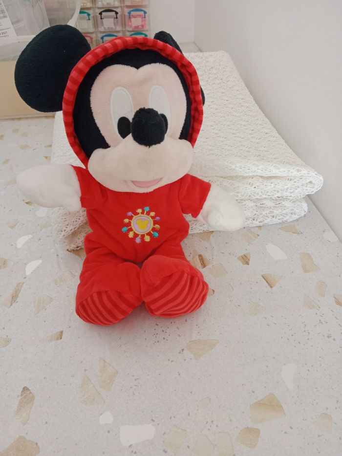 Vends peluche Mickey - photo numéro 2