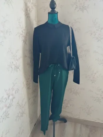 Pantalon droit habillé vert foncé avec poches lien a nouer et élastique derrière / gémo / (40)
