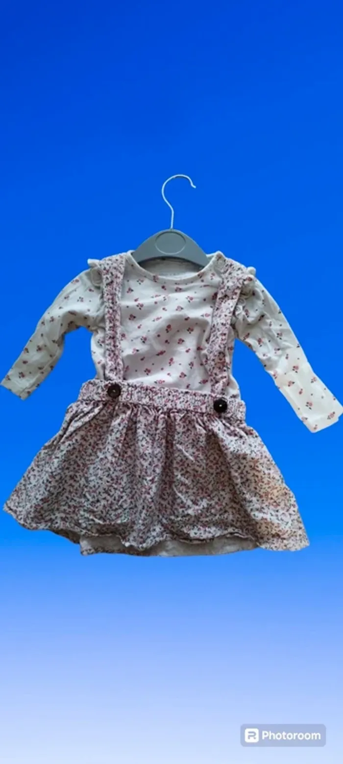 Ensemble salopette jupe