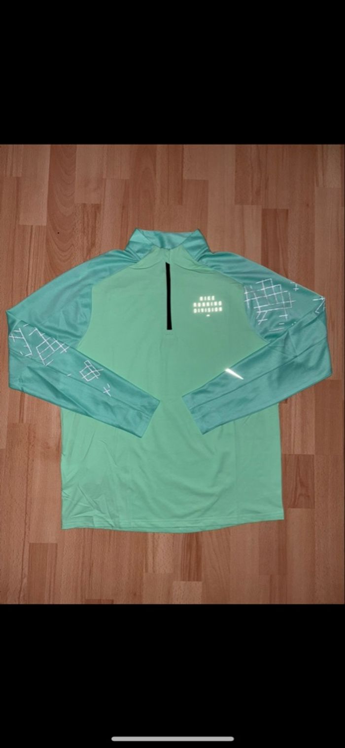 Running division Nike vert - photo numéro 3