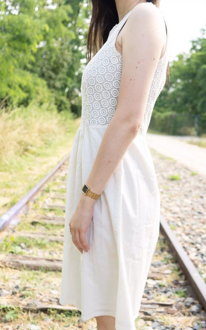 Jolie robe d’été ajourée blanc crème taille 38 123 Paris - photo numéro 3