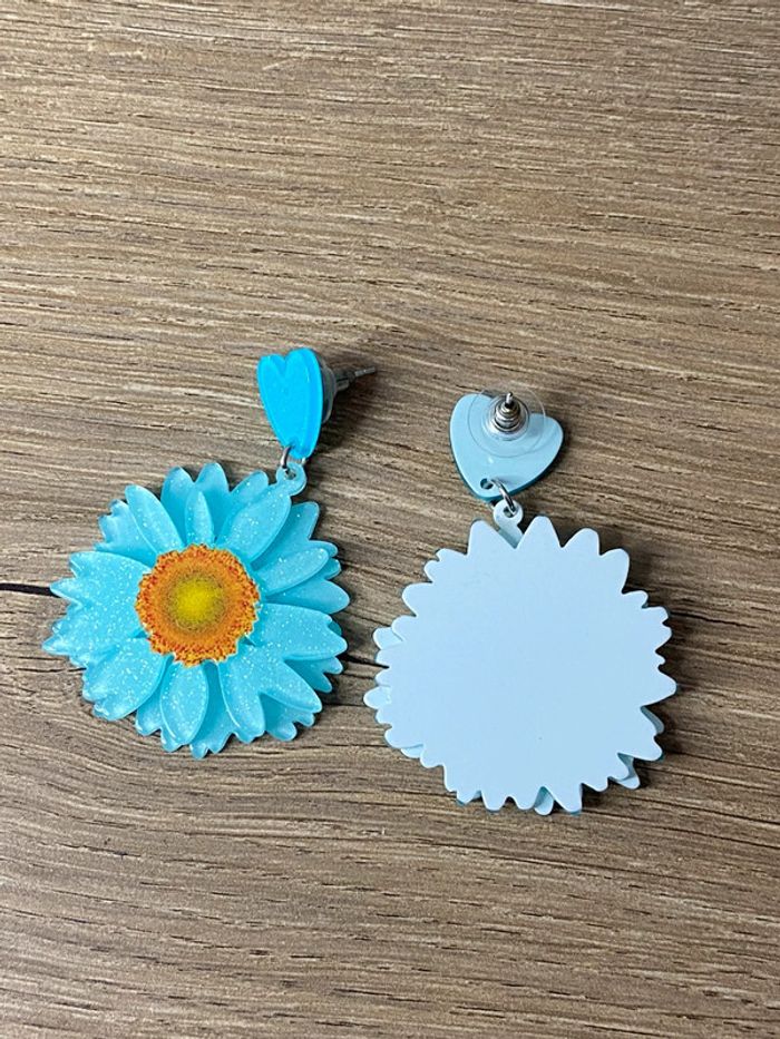 Boucles d oreilles acrylique fleurs - photo numéro 4
