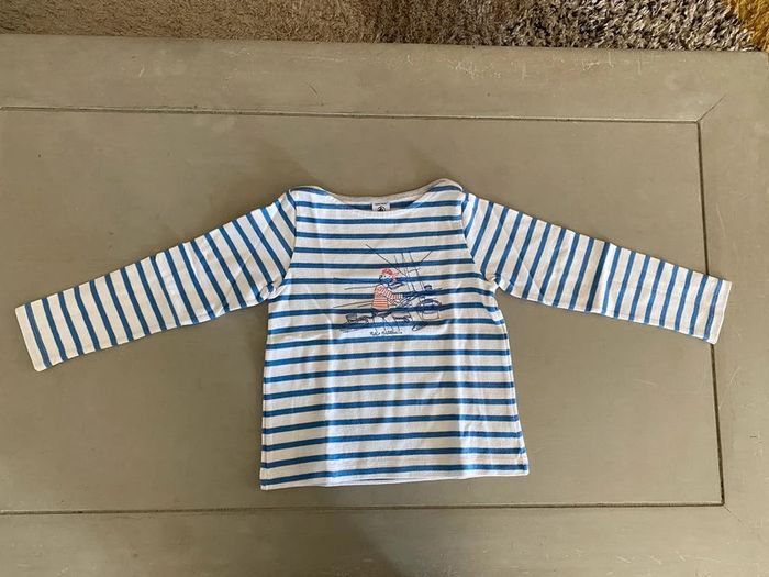 Marinière blanche à rayures bleues petit bateau 6 ans