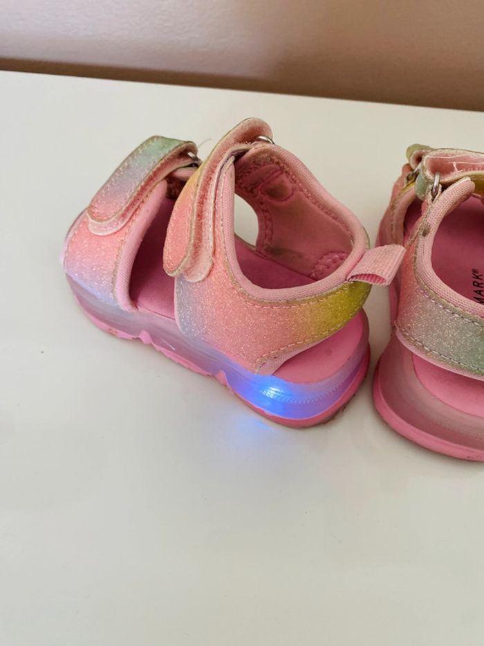 Sandales lumineuses pointure 22 Primark - photo numéro 7