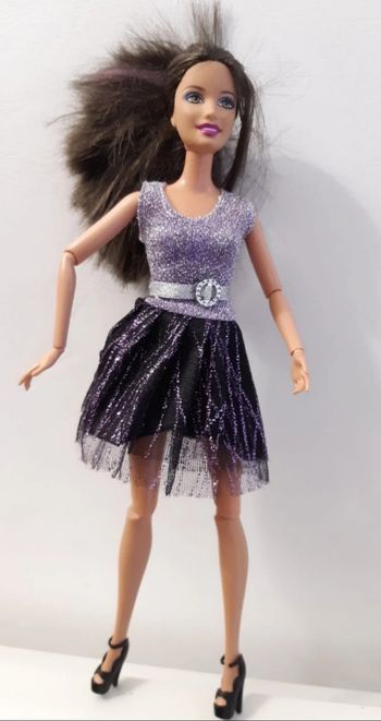 Poupée barbie 2010