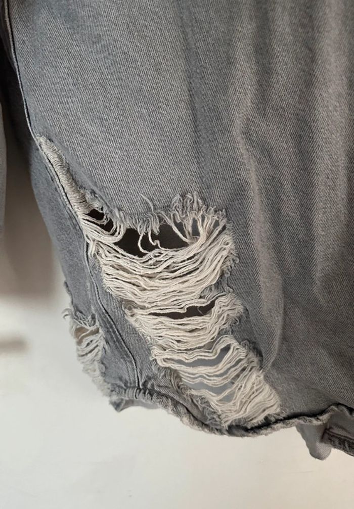 Veste en jean grise à déchirures -Zara - photo numéro 5