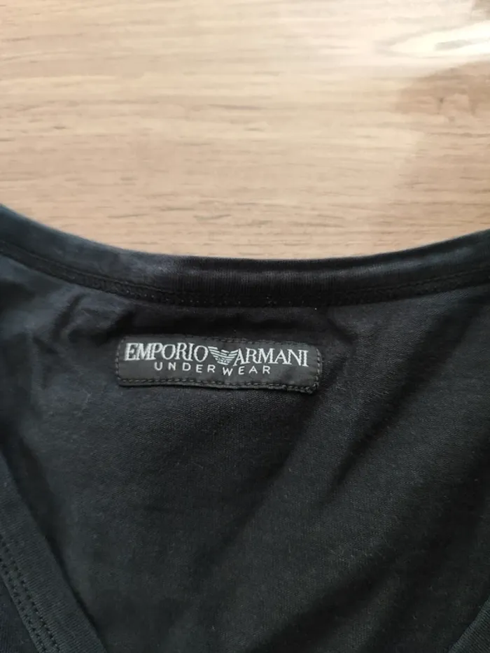 T-shirt Emporio Armani Noir Taille XL - Style et confort ! Prix mini ! - photo numéro 4