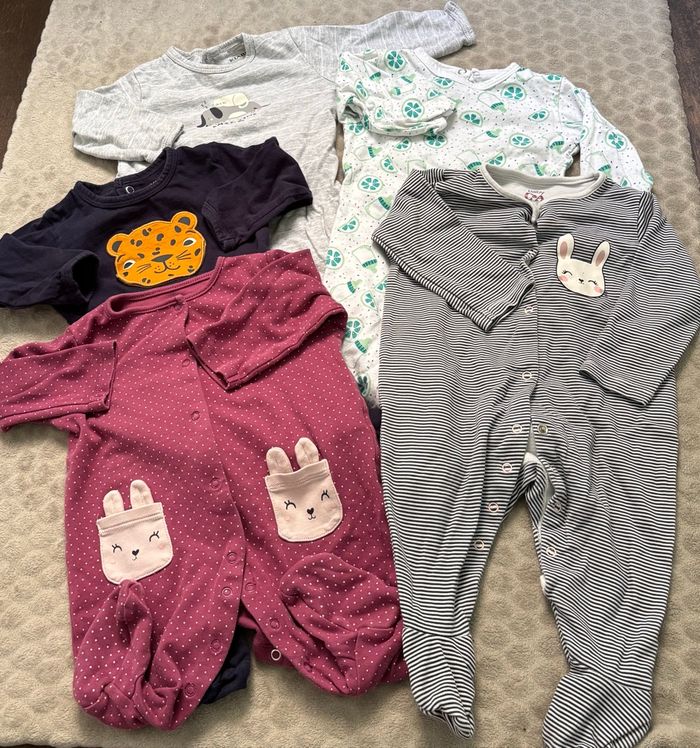 Lot de 40 vêtements 6 mois /68 cm - photo numéro 3