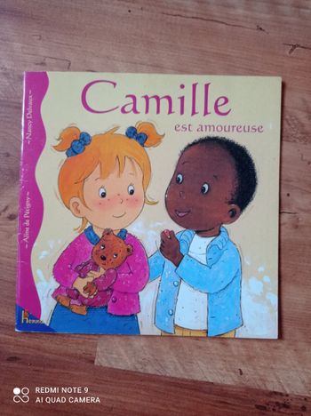 Livre album enfant, Camille est amoureuse, Éditions Hemma