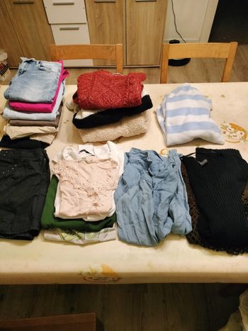 Vend lot de 21 pièces taille 34 femme