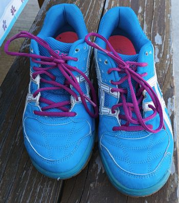 Paire de chaussures enfant 