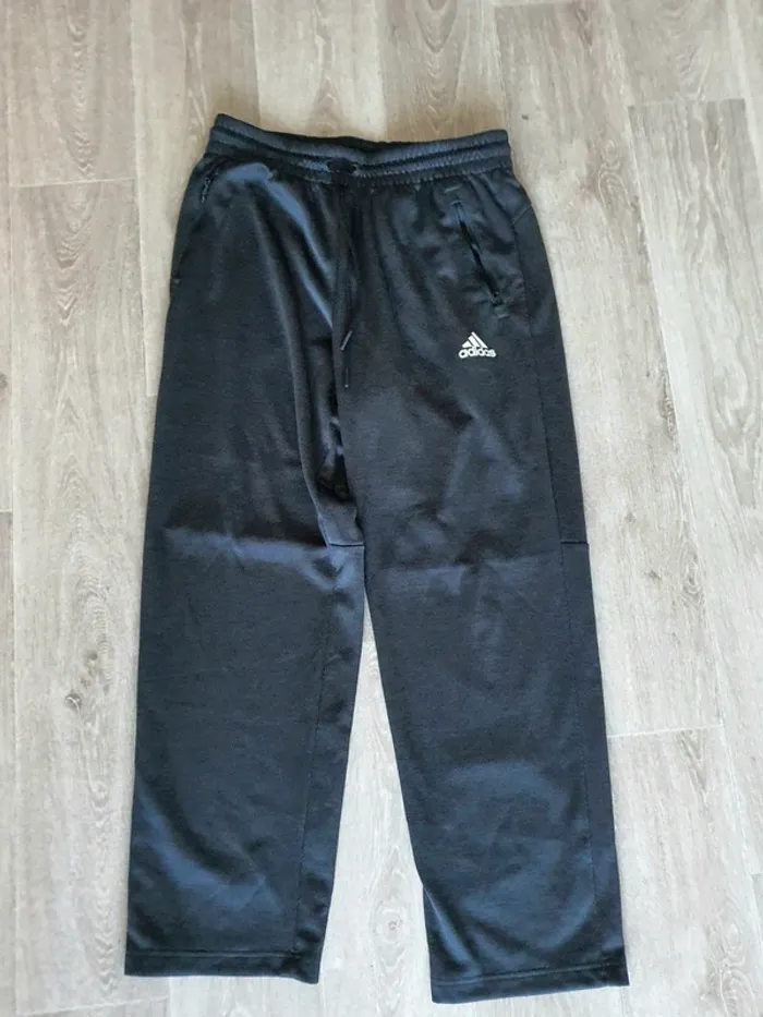 Pontalon de sport Adidas taille L jambes larges
