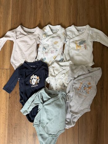 Lot 7 bodys manches longues