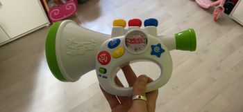 Trompette lumineuse et sonore