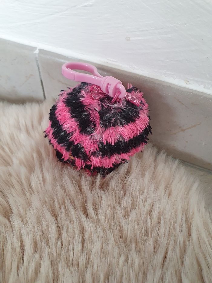 Peluche  porte  clé  boule  rose ty - photo numéro 4