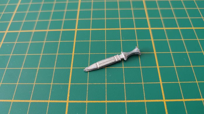 Arme poignard en l'état Cluedo miro-meccano pièce détachée jeu de société #E26