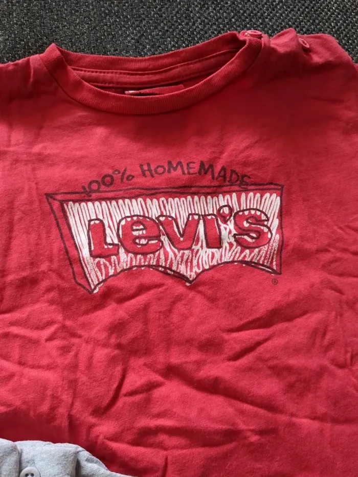 Lot de 2 tee shirts manches courtes levi's 18 mois - photo numéro 2