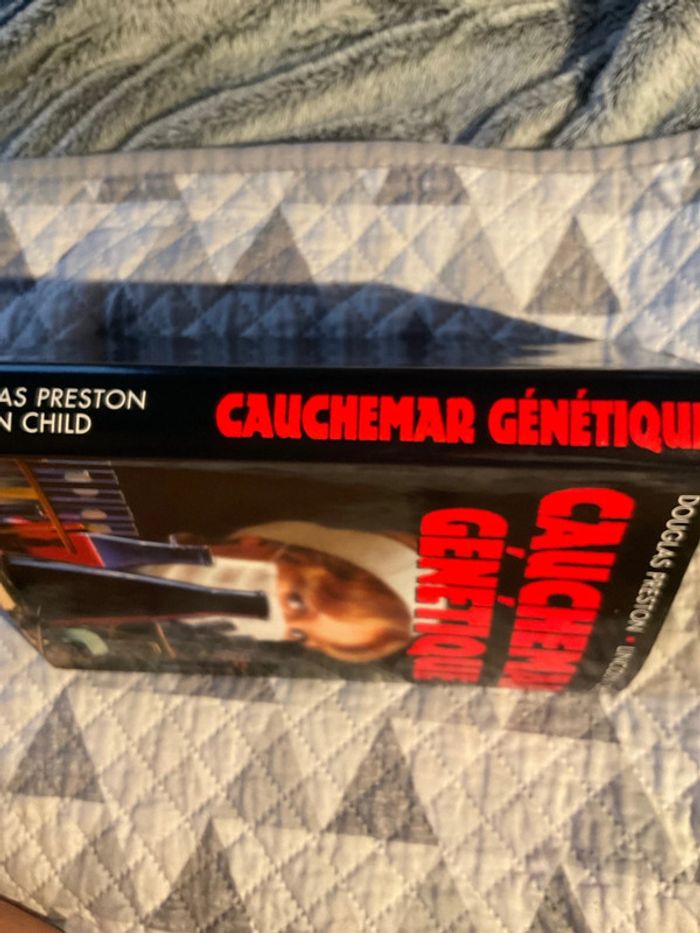 # cauchemar génétique Douglas Preston Lincoln Child - photo numéro 4
