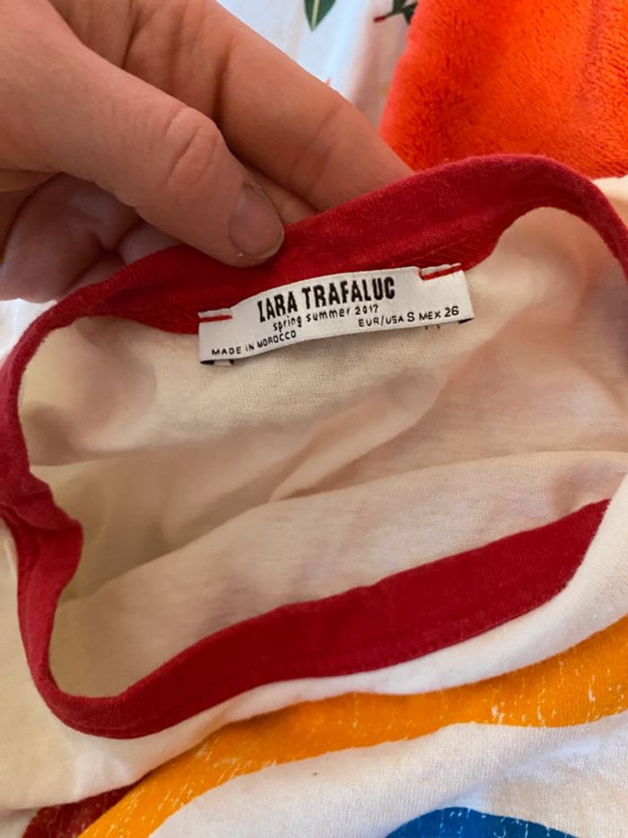 T-shirt arc en ciel style vintage taille S Zara Trafaluc - photo numéro 8