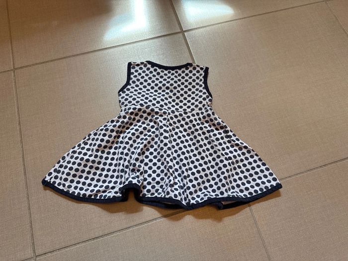 Robe fille 12 mois (1 an) - photo numéro 2