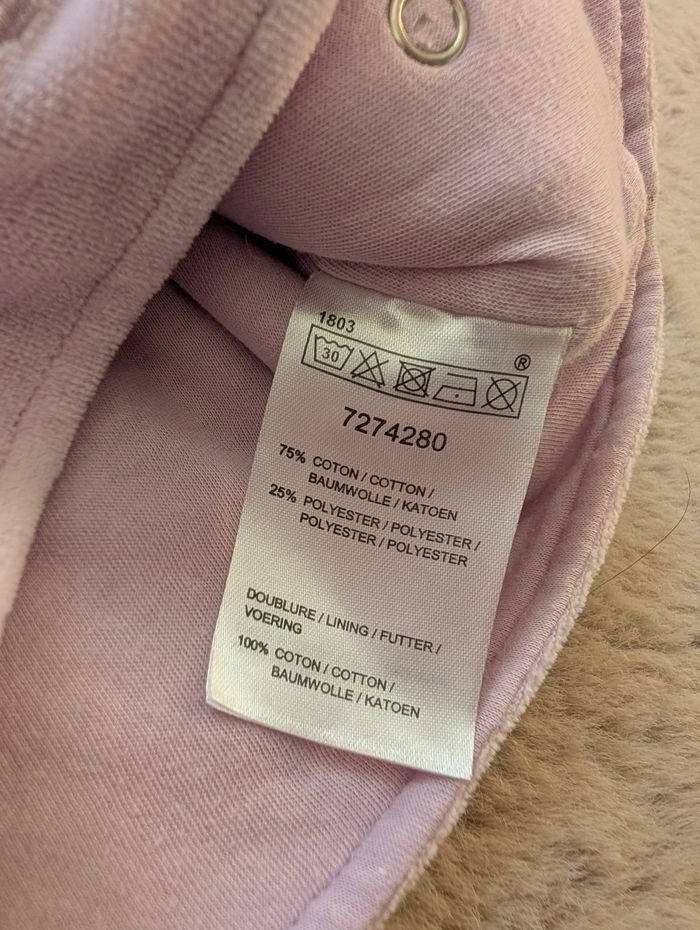 Veste bébé fille 6 mois – lila clair – motif ourson lune – capuche doublée étoiles – très bon état - photo numéro 3